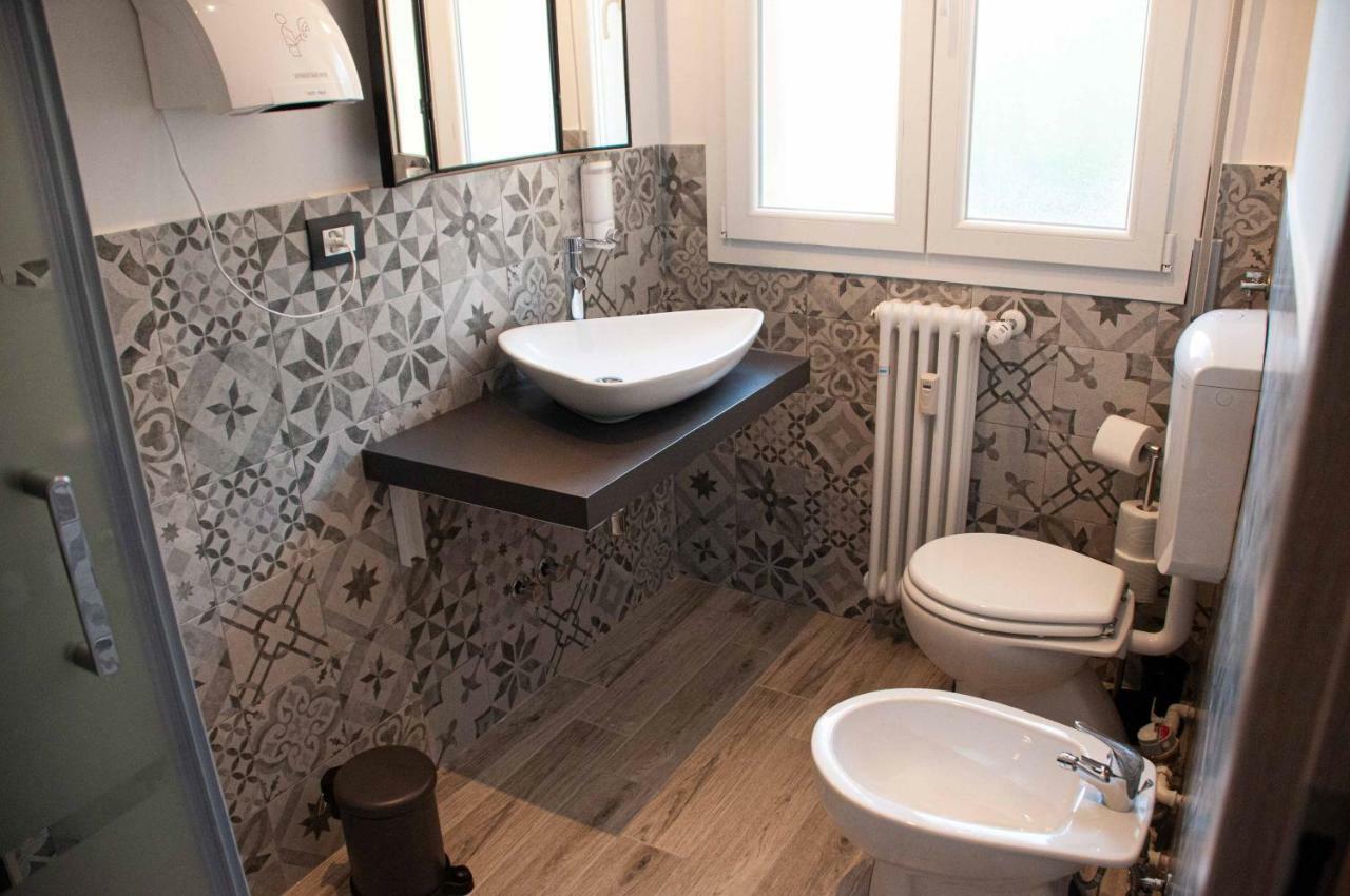 Hotel Fiera Boutique à Bologne Extérieur photo